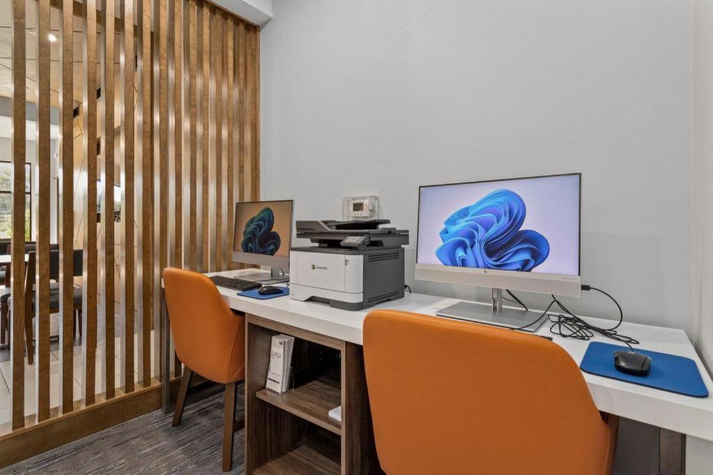 Holiday Inn Express Crockett By Ihg Ngoại thất bức ảnh
