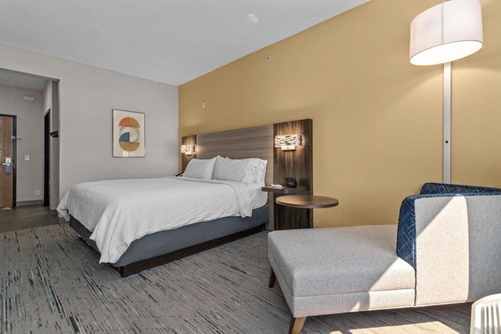 Holiday Inn Express Crockett By Ihg Ngoại thất bức ảnh