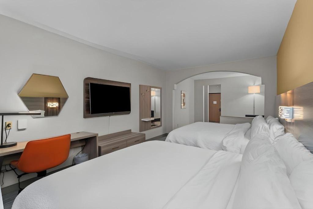 Holiday Inn Express Crockett By Ihg Ngoại thất bức ảnh