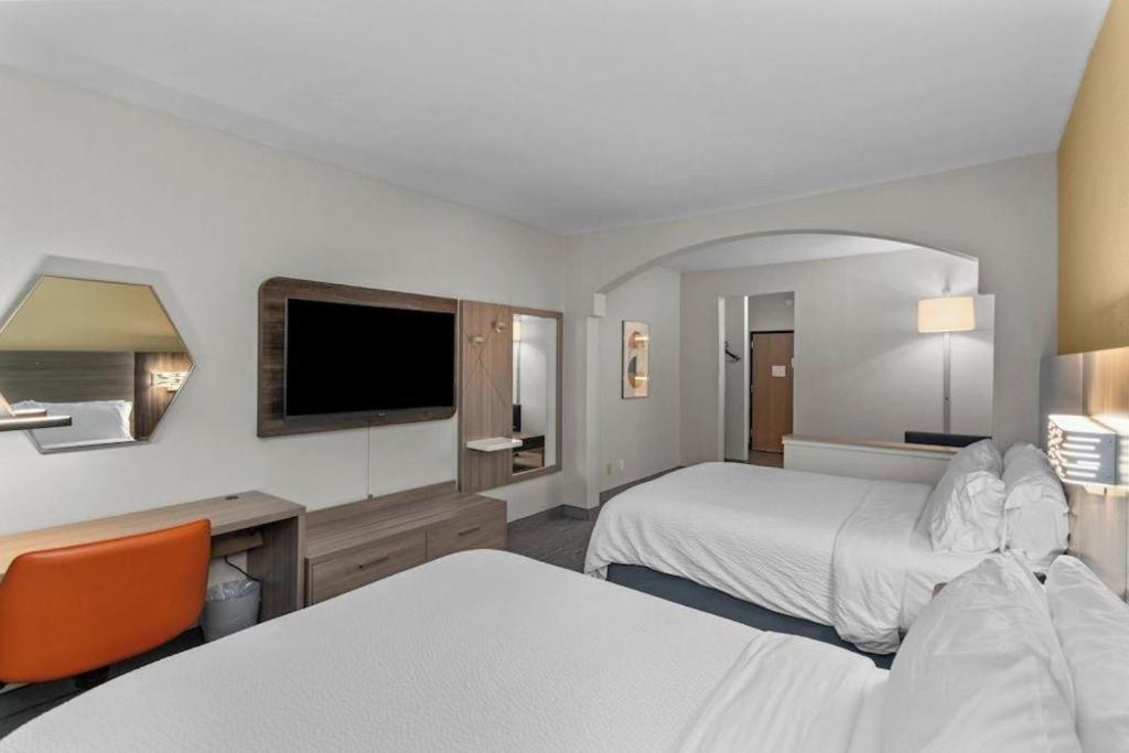 Holiday Inn Express Crockett By Ihg Ngoại thất bức ảnh