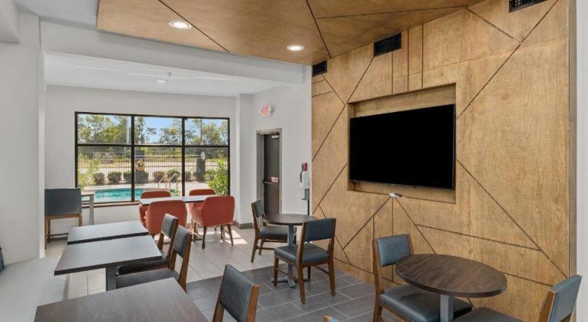 Holiday Inn Express Crockett By Ihg Ngoại thất bức ảnh