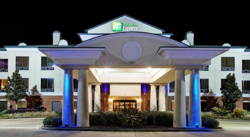 Holiday Inn Express Crockett By Ihg Ngoại thất bức ảnh