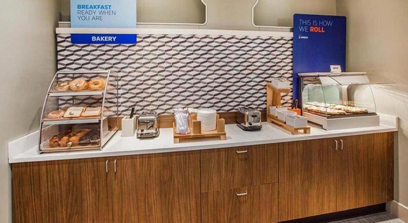 Holiday Inn Express Crockett By Ihg Ngoại thất bức ảnh