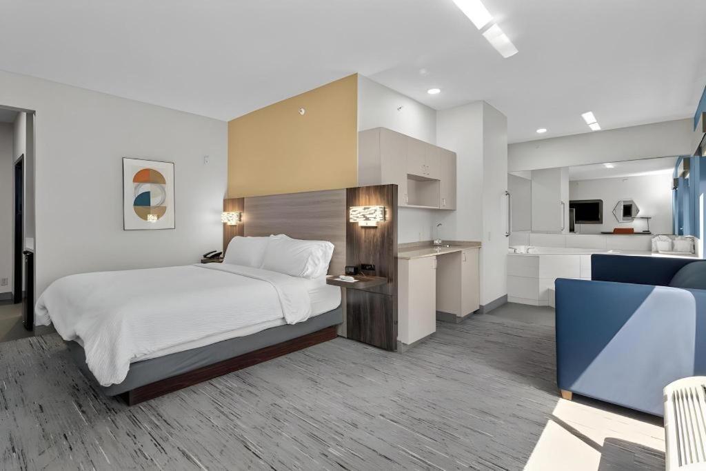 Holiday Inn Express Crockett By Ihg Ngoại thất bức ảnh