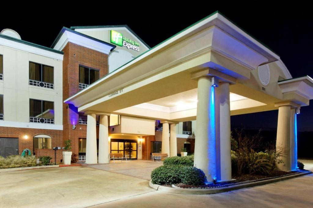 Holiday Inn Express Crockett By Ihg Ngoại thất bức ảnh